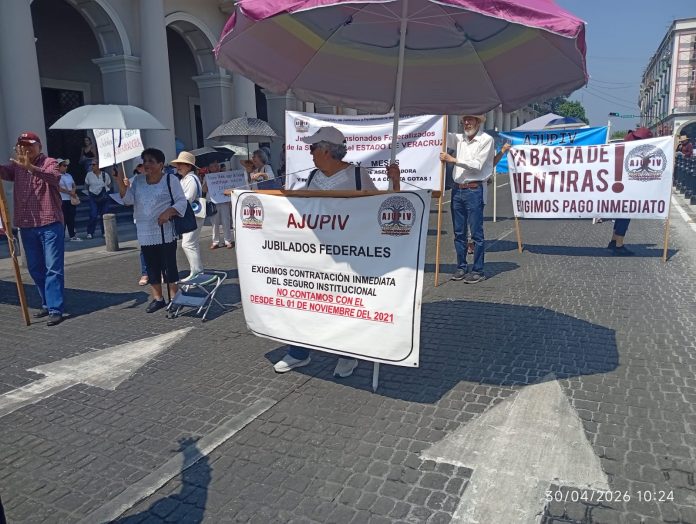 Jubilados del ISSSTE amenazan con manifestarse este viernes 1 de mayo