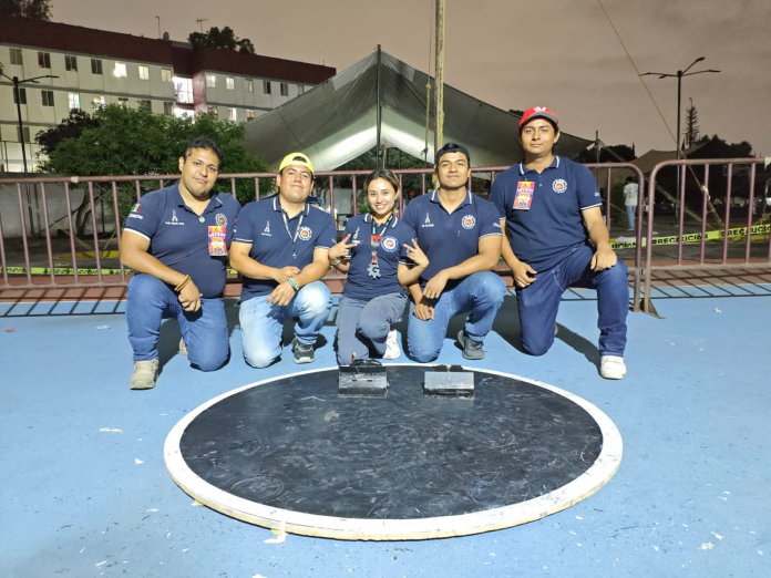 Arrasan en la guerra de robots, estudiantes de Poza Rica ganan primeros lugares